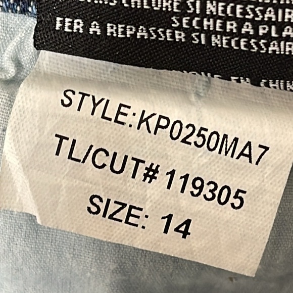 KUT FROM THE KLOTH “Catherine” Boyfriend Denim Jeans with Pearl Embellishments - Picture 10 of 10